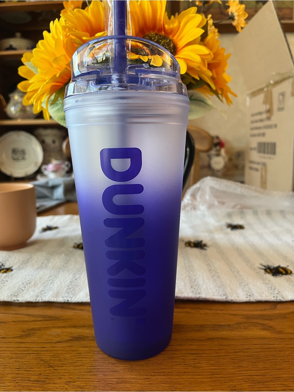 Dunkin’ 24oz insulated tumbler New Purple